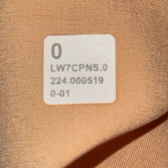 NWT Lululemon Ribbed Softstreme High Rise Short Size 0 2” Peach Bellini - Picture 5 of 5
